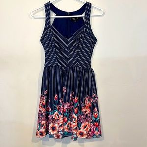TRIXXI, sweetheart floral dress, Size 1